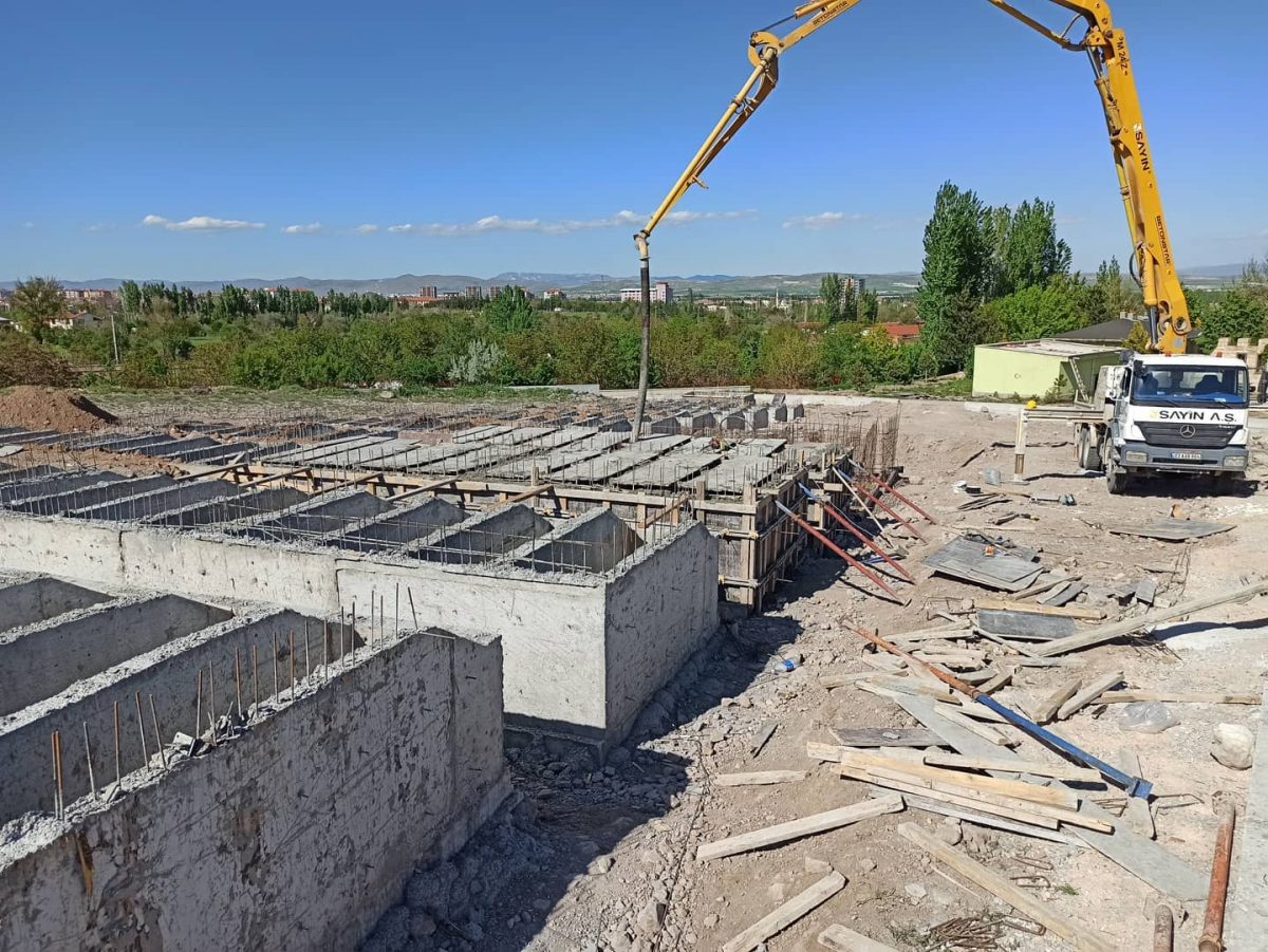 Özbek İnşaat Betoncusu